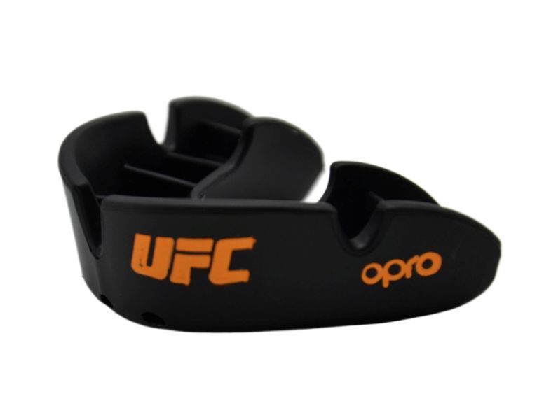 Капа OPRO Bronze UFC доросла (вік 11+) Black (ufc.102512001) UFC_Bronze_Bl фото